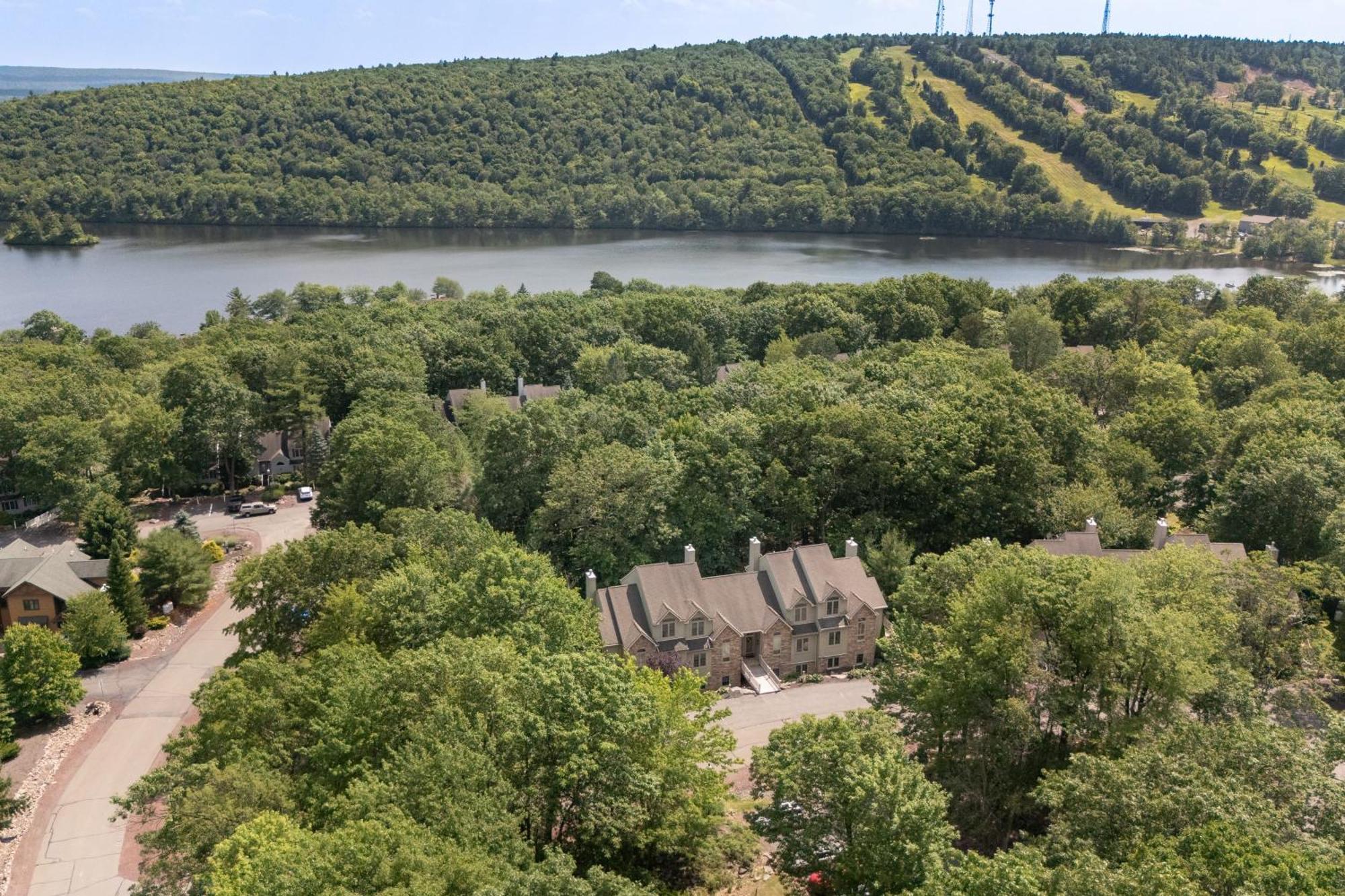 Highland Hideaway By Avantstay Group Poconos Retreat W Patio Game Room Lake Harmony Eksteriør billede